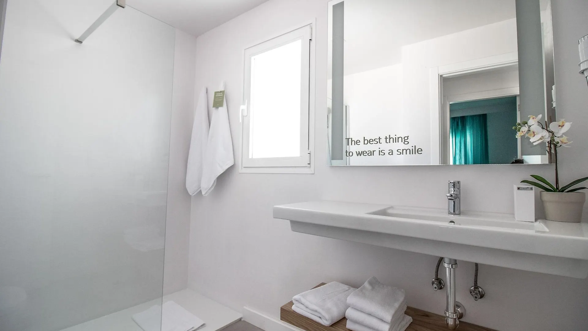 Guinate Club Apartamentos 0*, Puerto del Carmen (Lanzarote) Spain